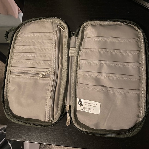 BOACAY Travel Document Organizer with RFID - Picture 4 of 4